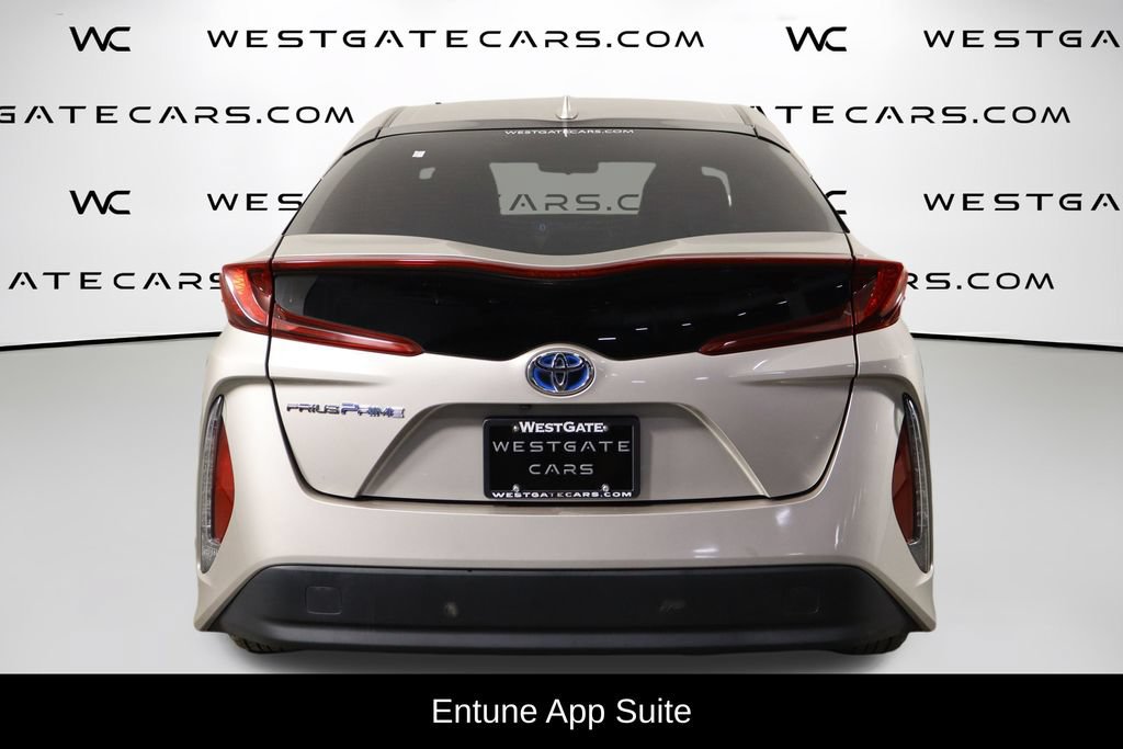 Used 2017 Toyota Prius Prime Premium FWD image 4