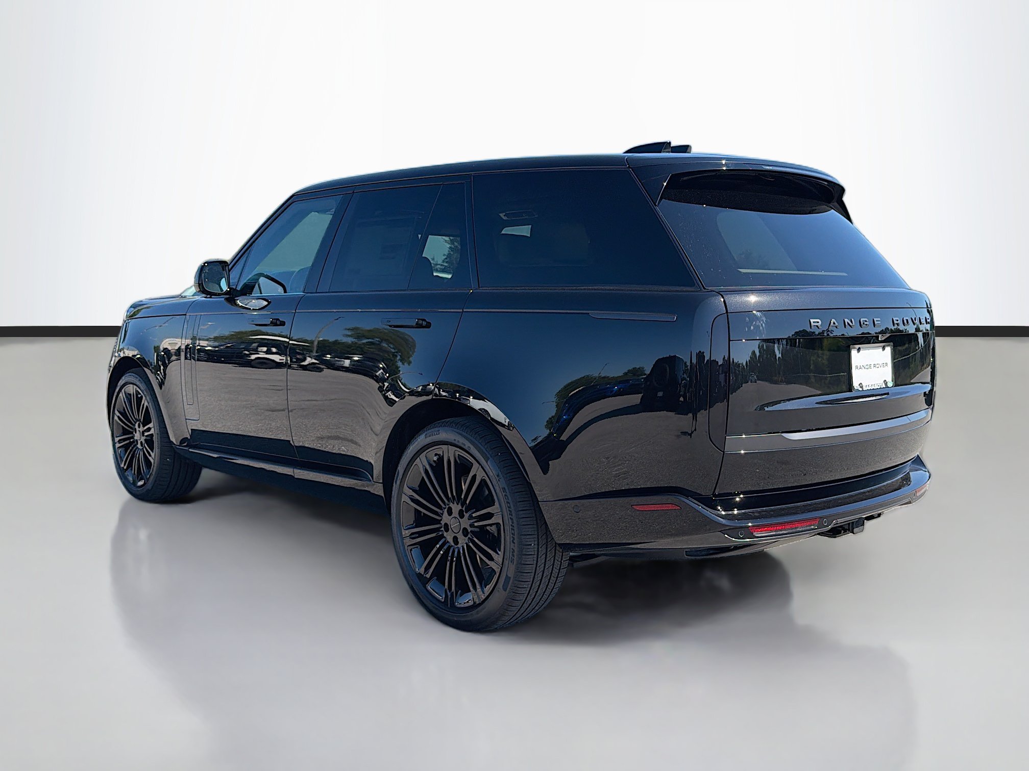 New 2026 Land Rover Range Rover SE AWD/4WD image 3