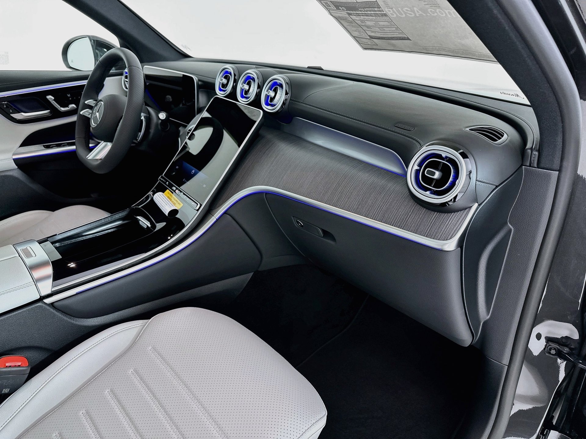 New 2027 Mercedes-Benz GLC 300 4MATIC image 32