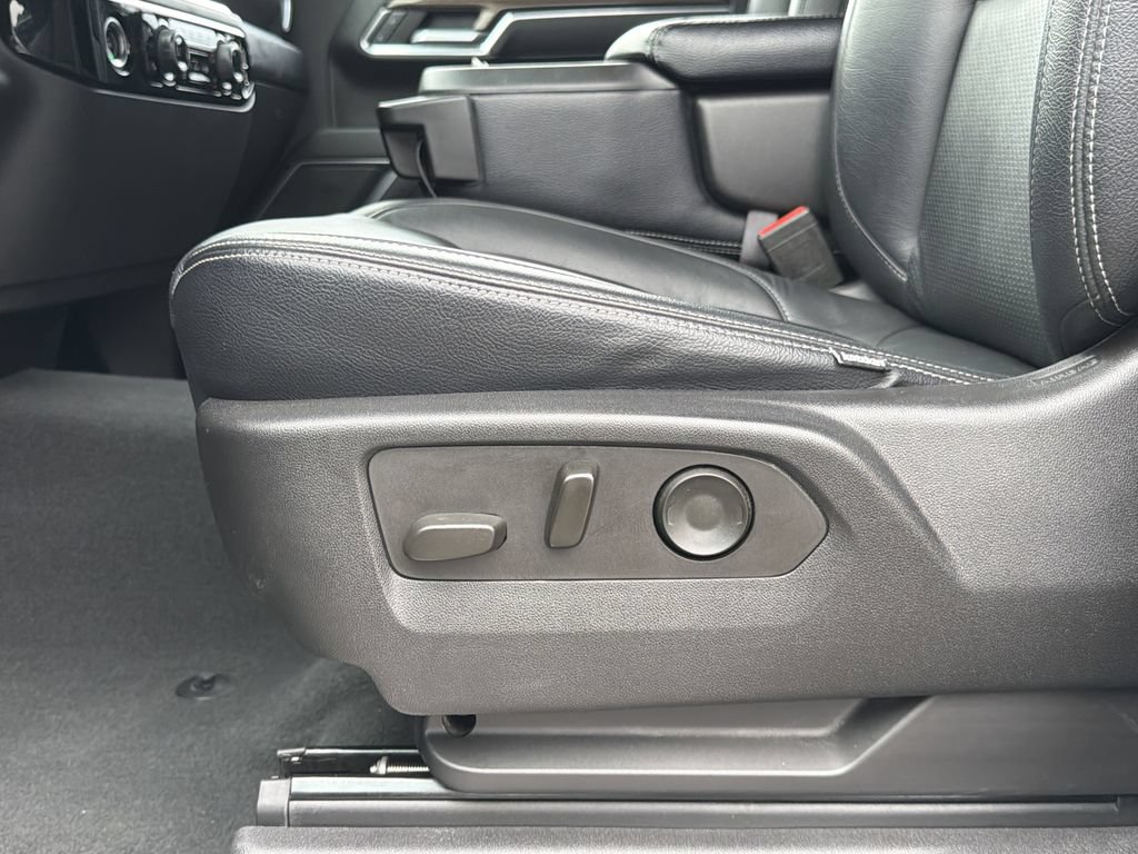 Used 2022 Chevrolet Silverado 1500 RST AWD/4WD image 21