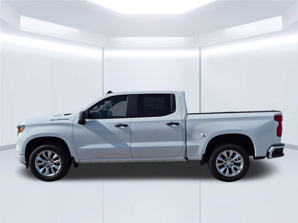 New 2026 Chevrolet Silverado 1500 Custom RWD image 2
