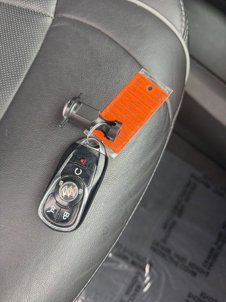 Used 2021 Buick Enclave Avenir w/ Avenir Technology Package image 36