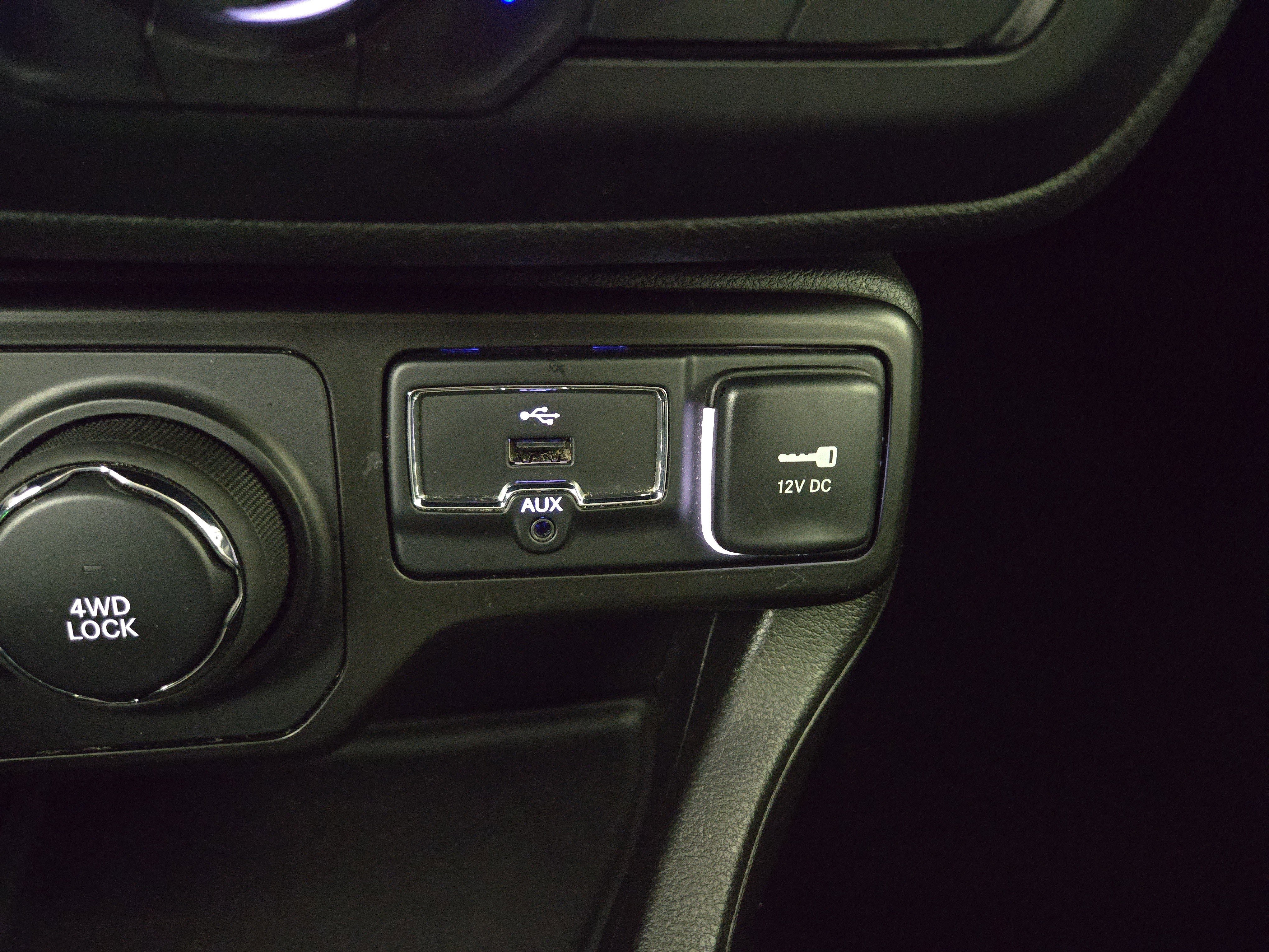 Used 2022 Jeep Renegade Latitude image 26