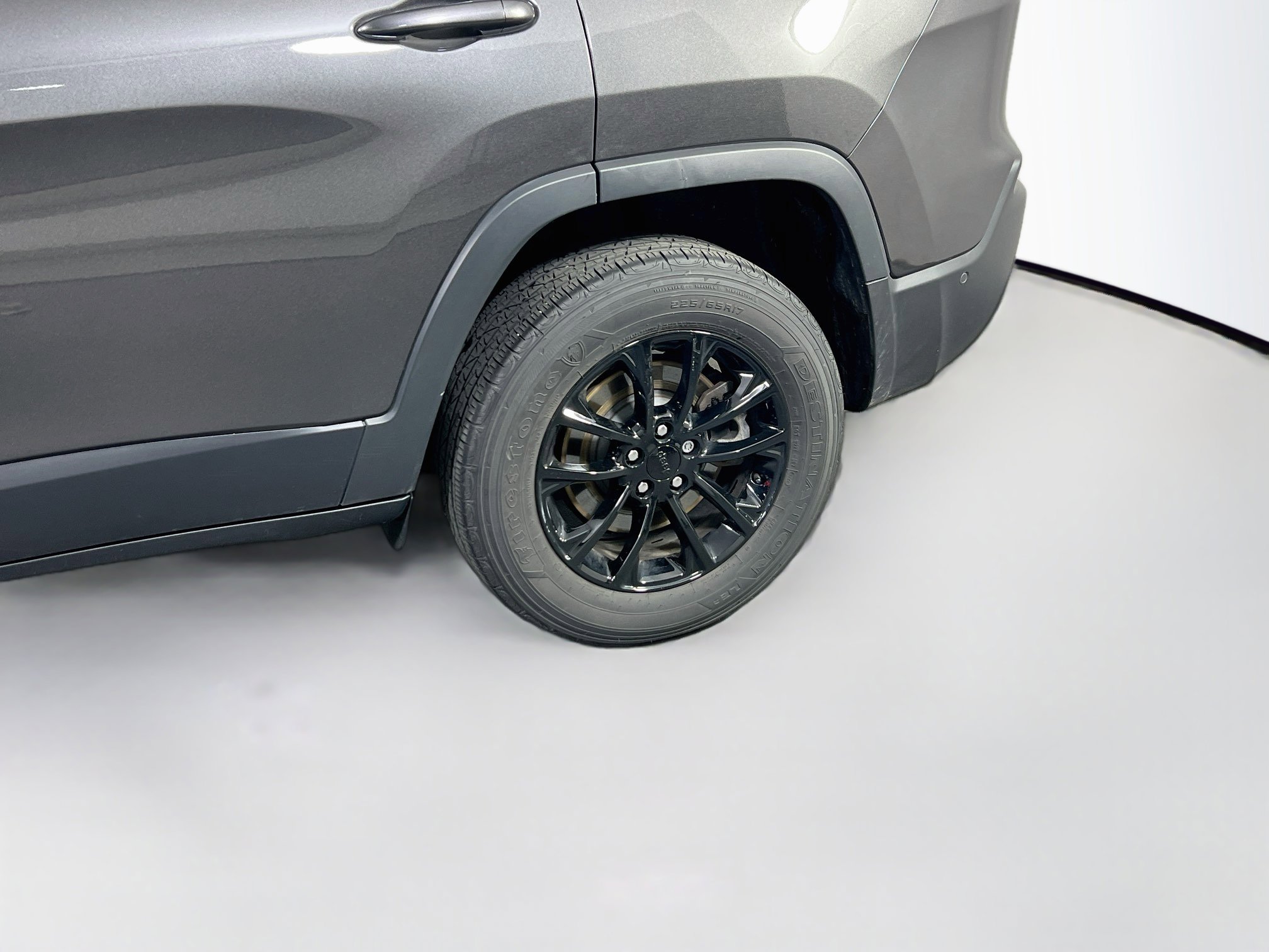 Used 2023 Jeep Cherokee Altitude Lux AWD/4WD image 30