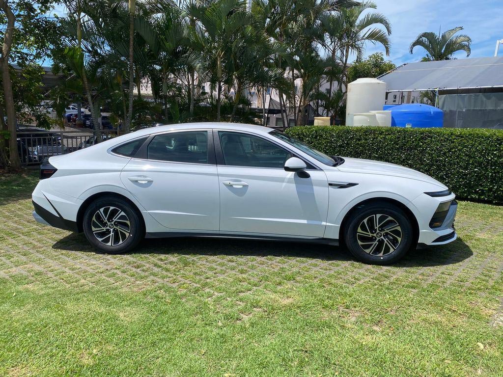New 2026 Hyundai Sonata Blue FWD image 26