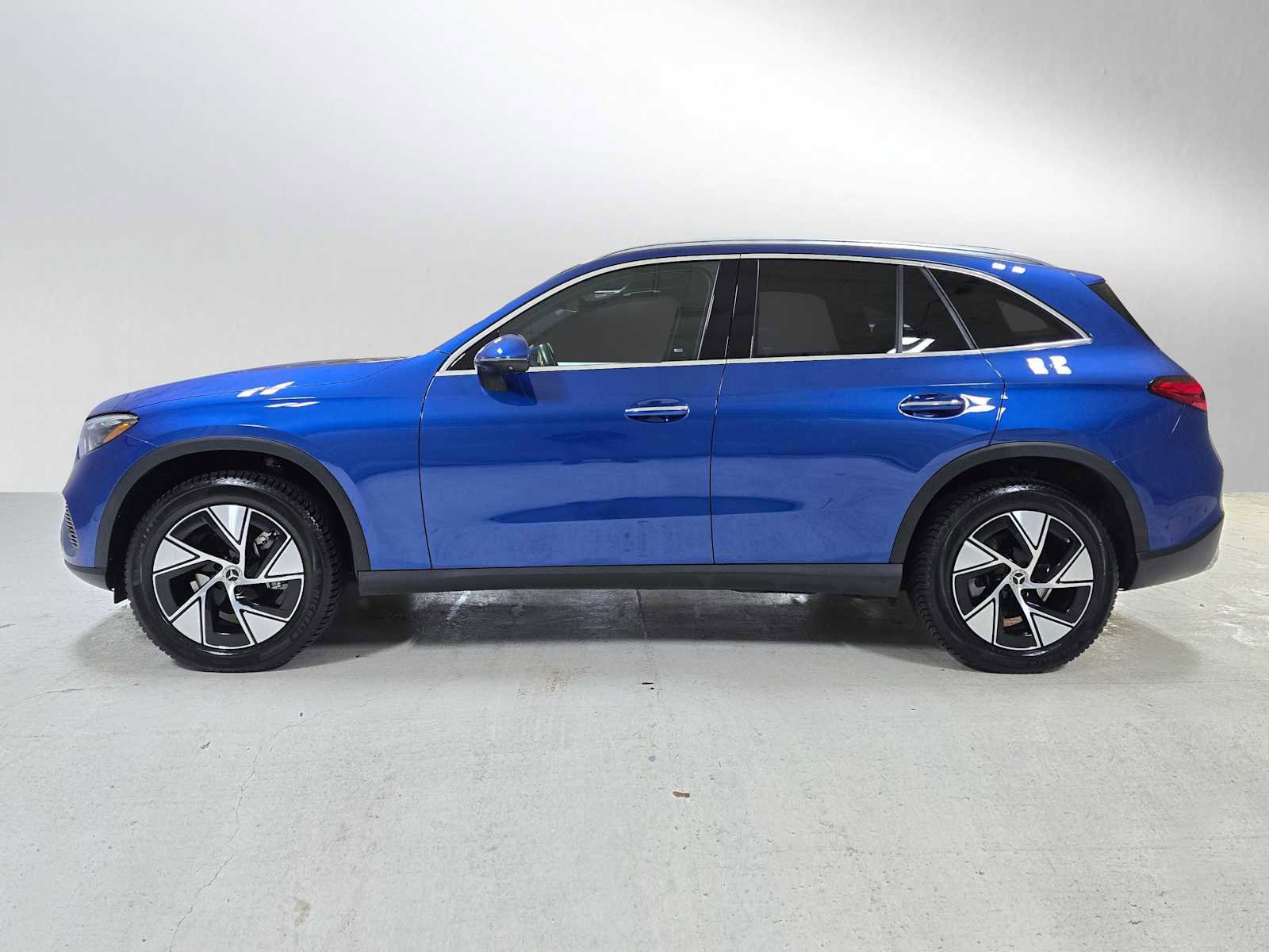 Certified 2024 Mercedes-Benz GLC 300 4MATIC image 6