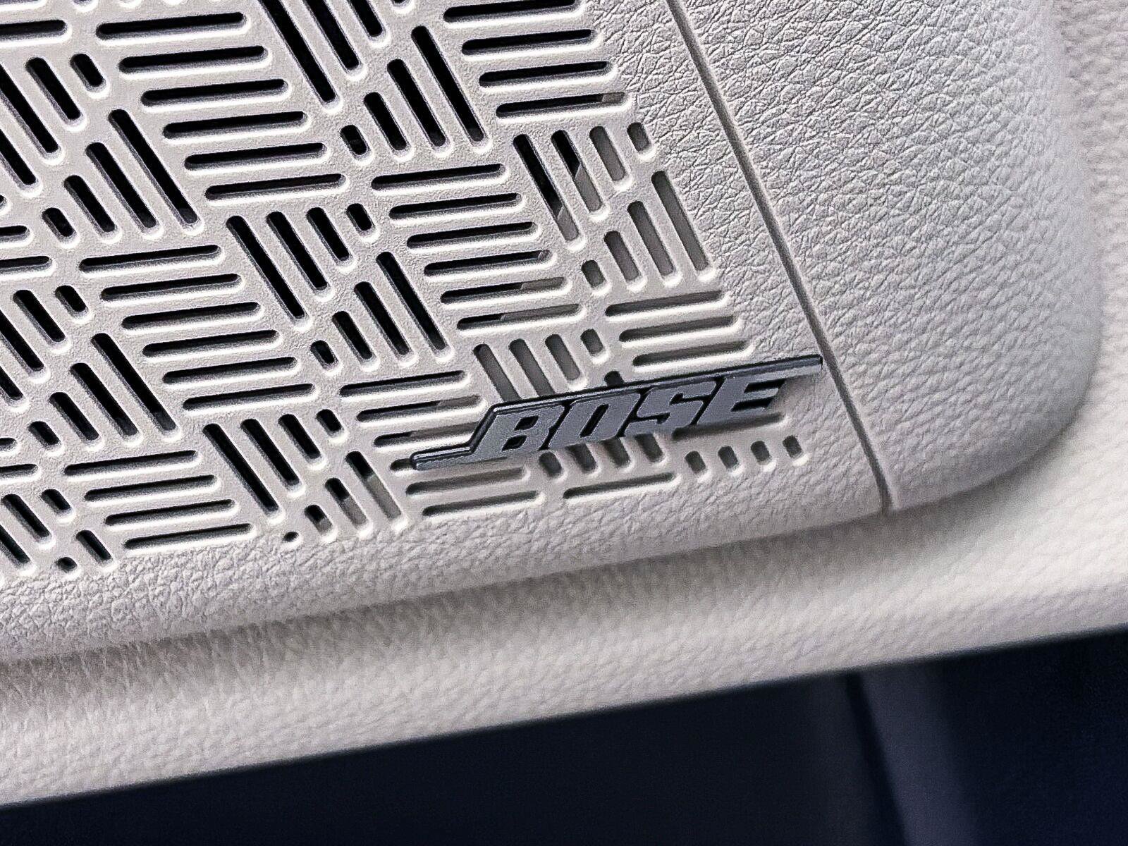 Used 2025 Kia Carnival SX Prestige FWD image 4