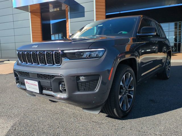 New 2025 Jeep Grand Cherokee Overland w/ Luxury Tech Group IV image 8