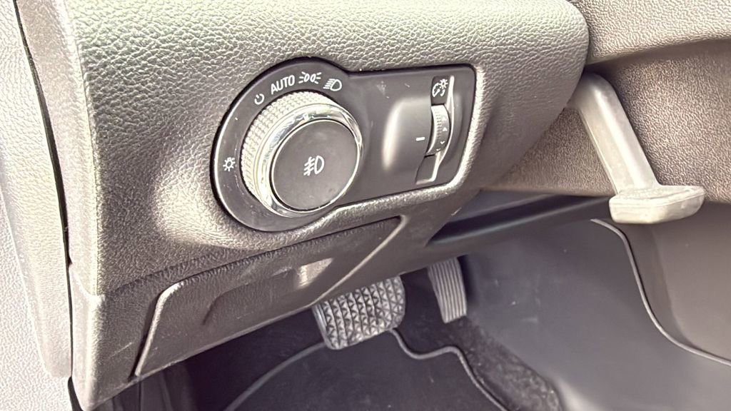 Used 2016 Buick Cascada image 36