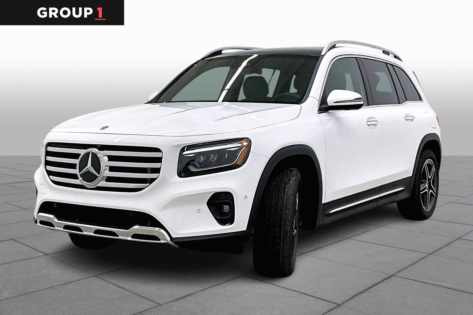 Used 2026 Mercedes-Benz GLB 250 4MATIC image 1