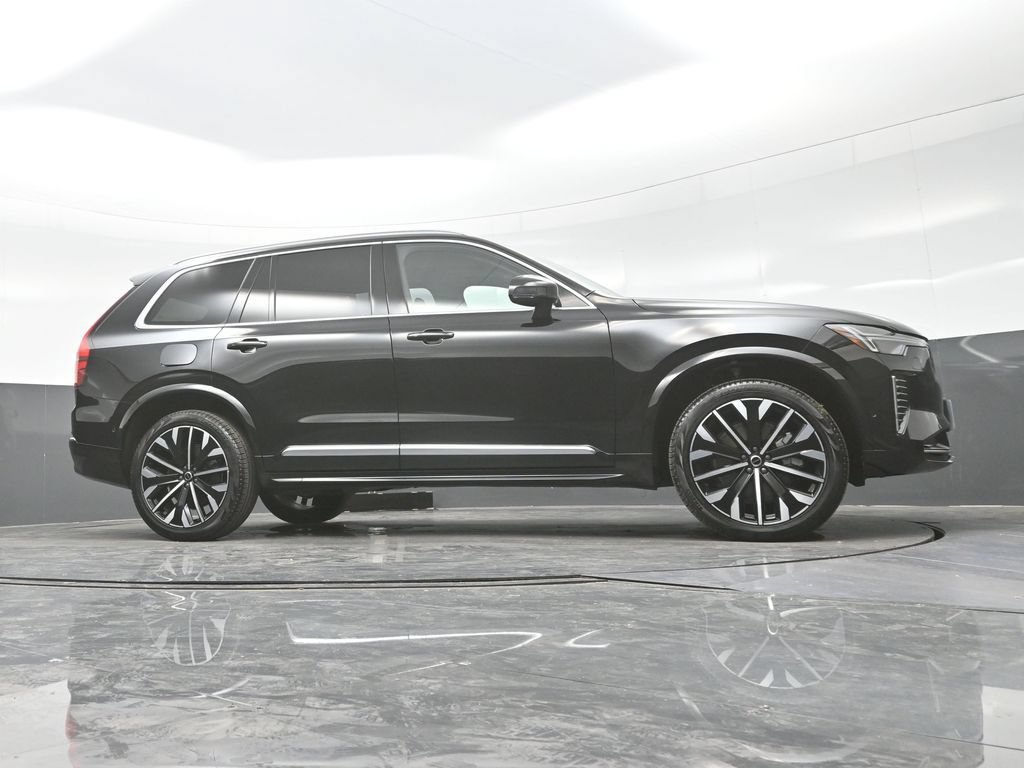 Used 2025 Volvo XC90 B5 Ultra AWD/4WD image 28