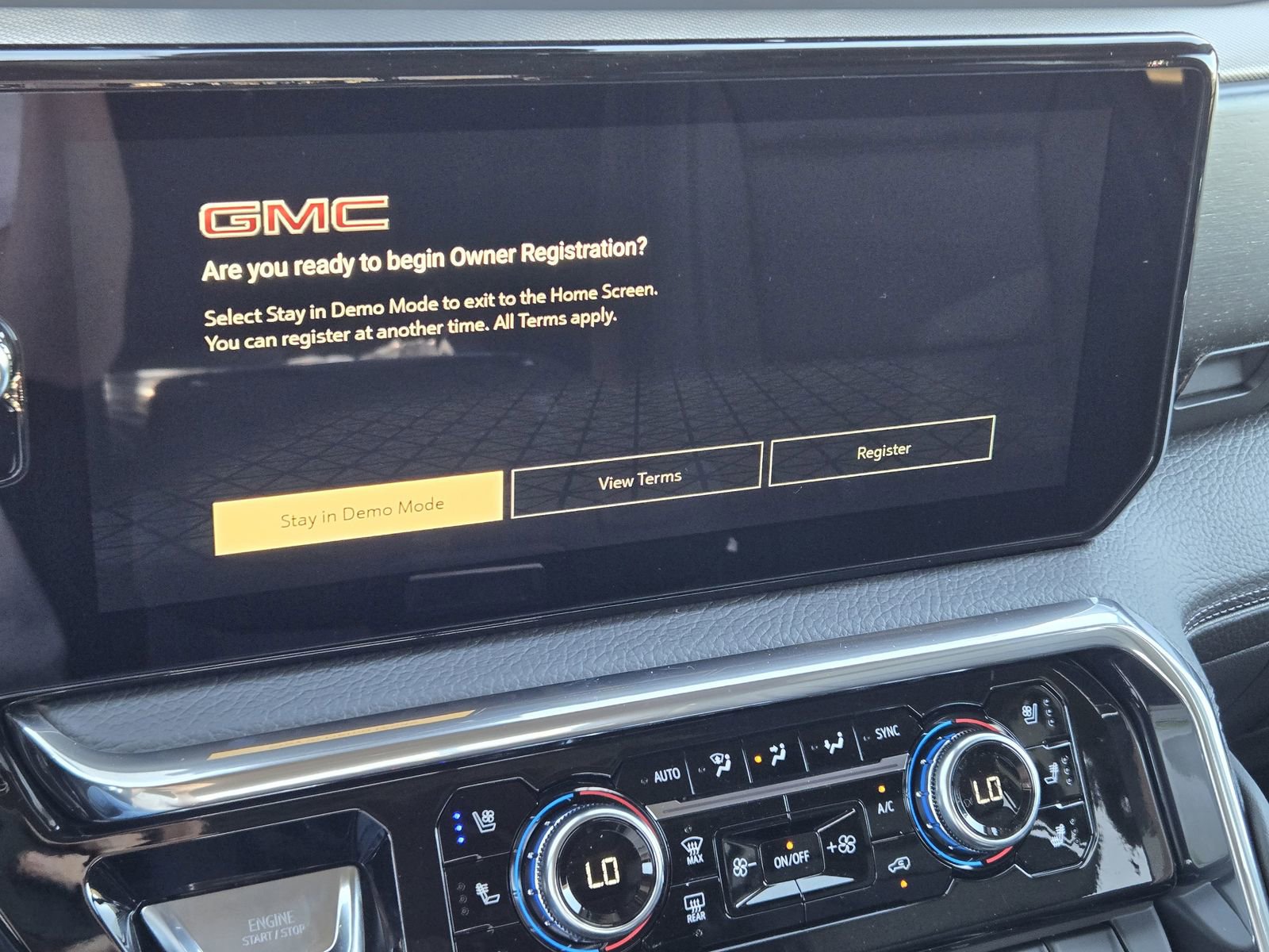 New 2026 GMC Sierra 1500 Denali w/ Denali Reserve Package image 19