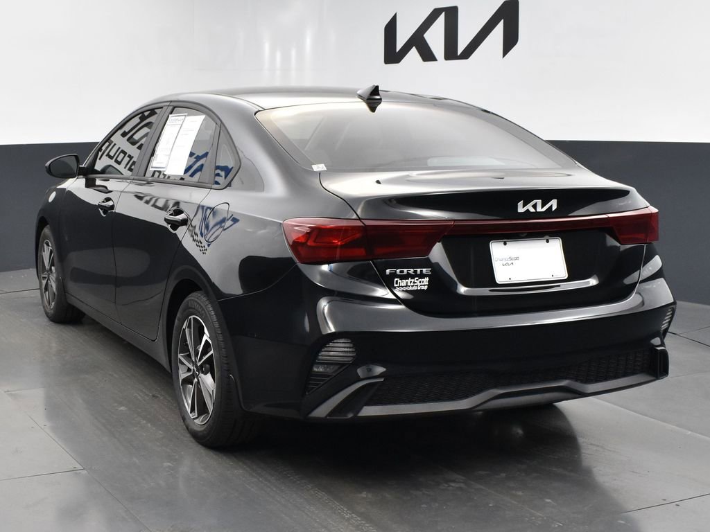 Certified 2022 Kia Forte LXS image 4