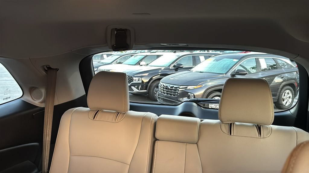 Used 2022 Honda Pilot Touring image 29