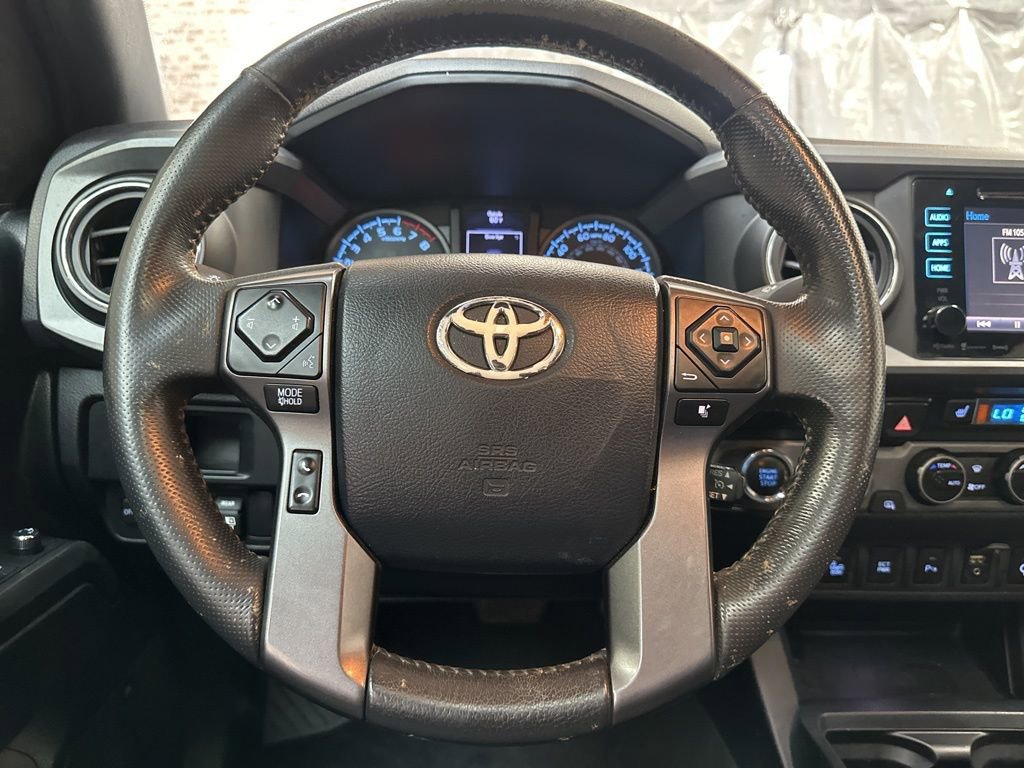 Used 2017 Toyota Tacoma TRD Off-Road image 15