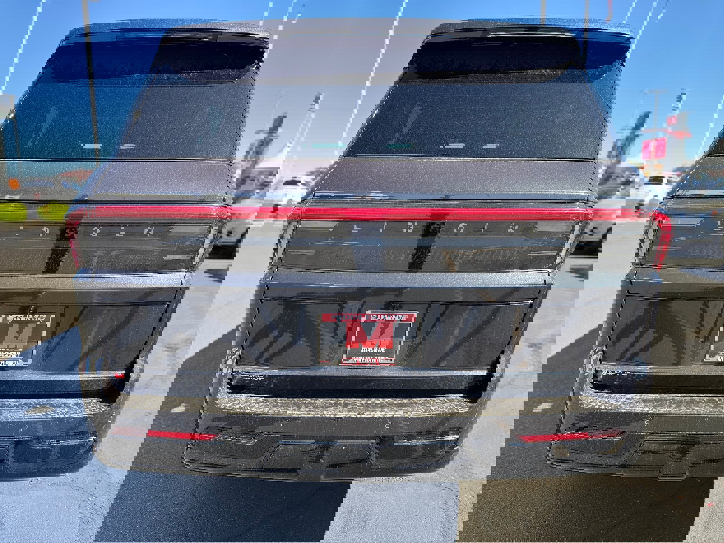 New 2025 Lincoln Navigator L Reserve w/ Jet Appearance Package image 5