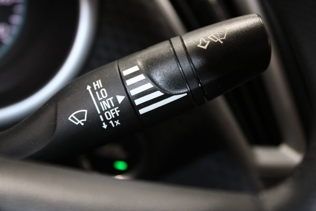 Used 2024 Chevrolet Malibu LT FWD image 31
