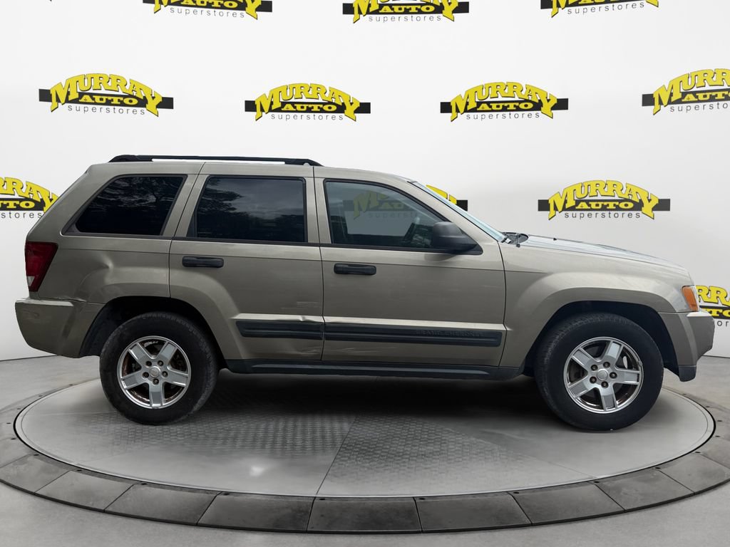 Used 2006 Jeep Grand Cherokee Laredo w/ Cargo Convenience Group RWD image 6