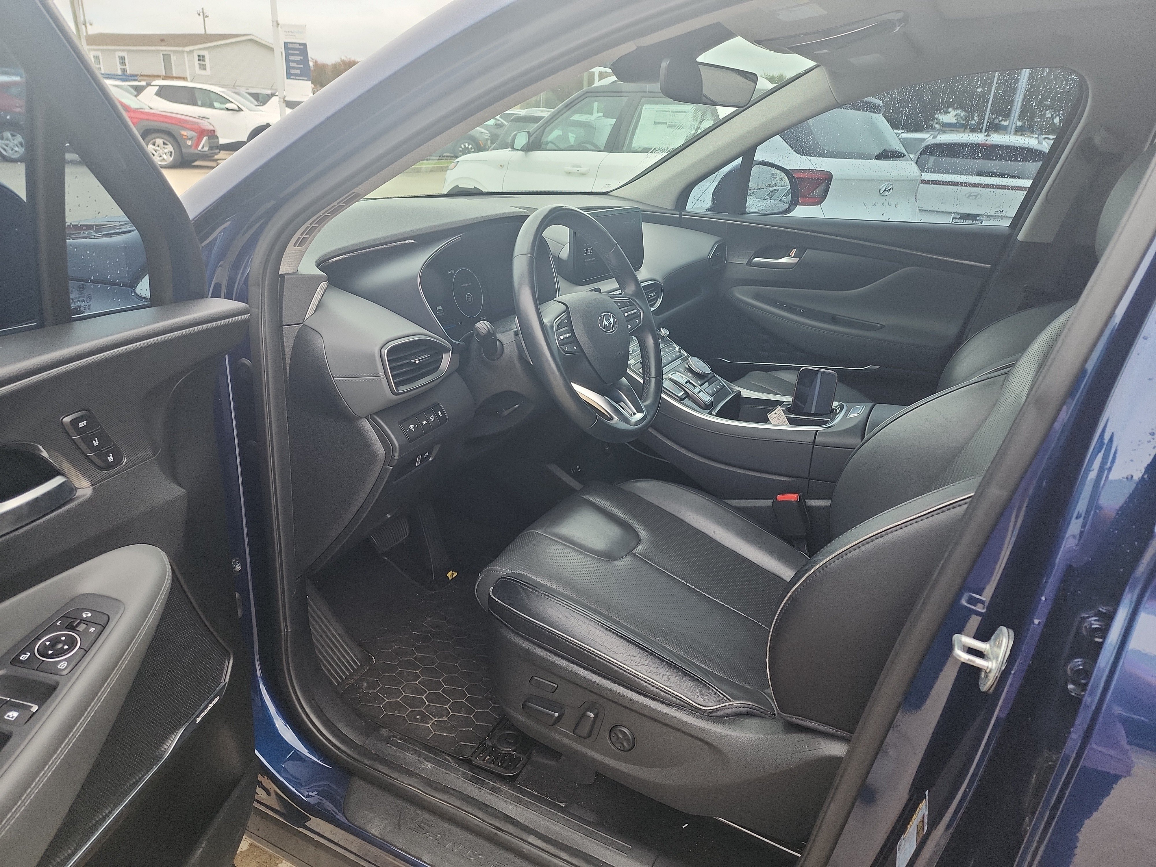 Used 2023 Hyundai Santa Fe Limited AWD/4WD image 18