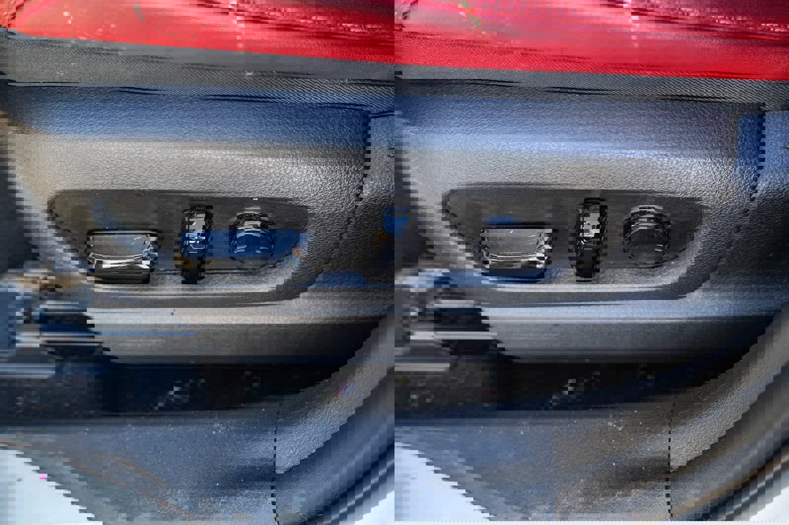 Used 2021 Lexus UX 200 F Sport w/ Accessory Package (Z2) image 20