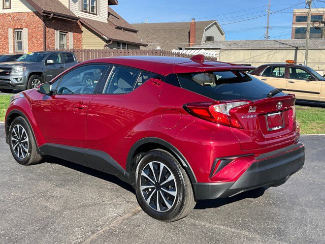 Used 2019 Toyota C-HR LE image 5