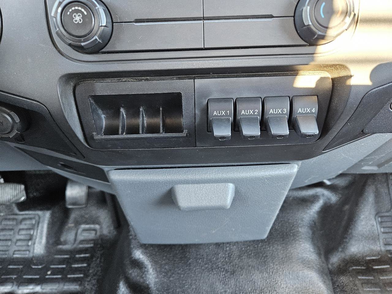 Used 2015 Ford F350 XL image 31