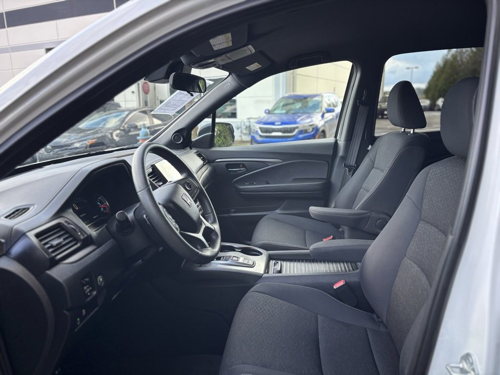 Used 2021 Honda Passport Sport image 23