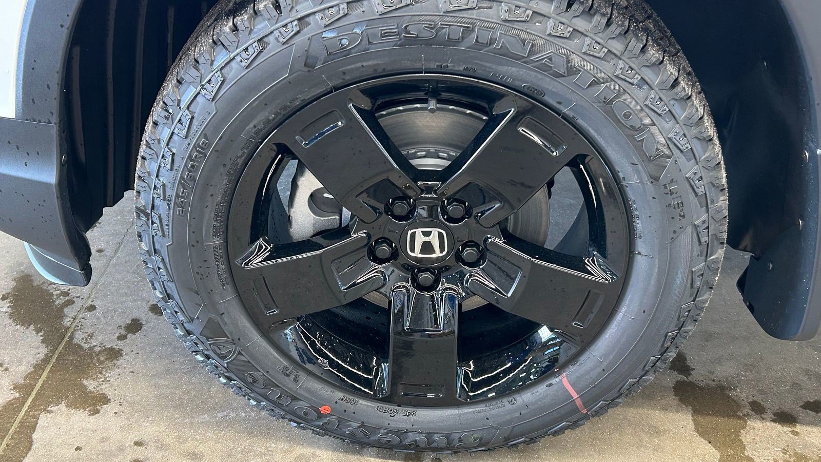 New 2026 Honda Ridgeline Black Edition image 8