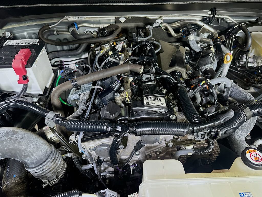 Used 2024 Toyota Tacoma SR5 RWD image 9