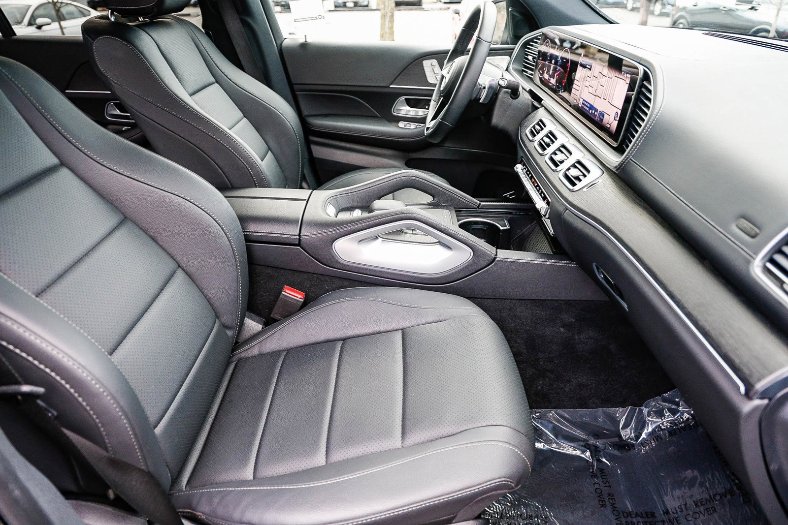 Used 2025 Mercedes-Benz GLS 450 4MATIC image 17