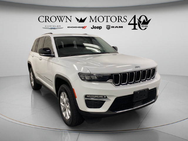 Used 2023 Jeep Grand Cherokee Limited AWD/4WD image 9