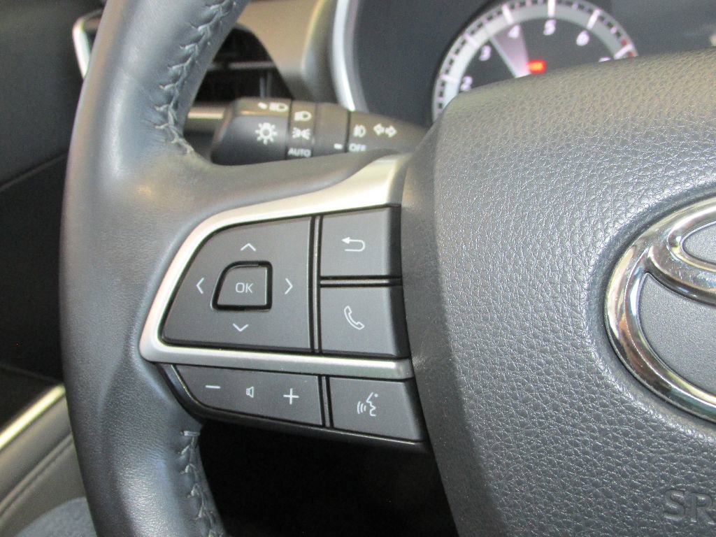 Used 2022 Toyota Highlander XLE image 17