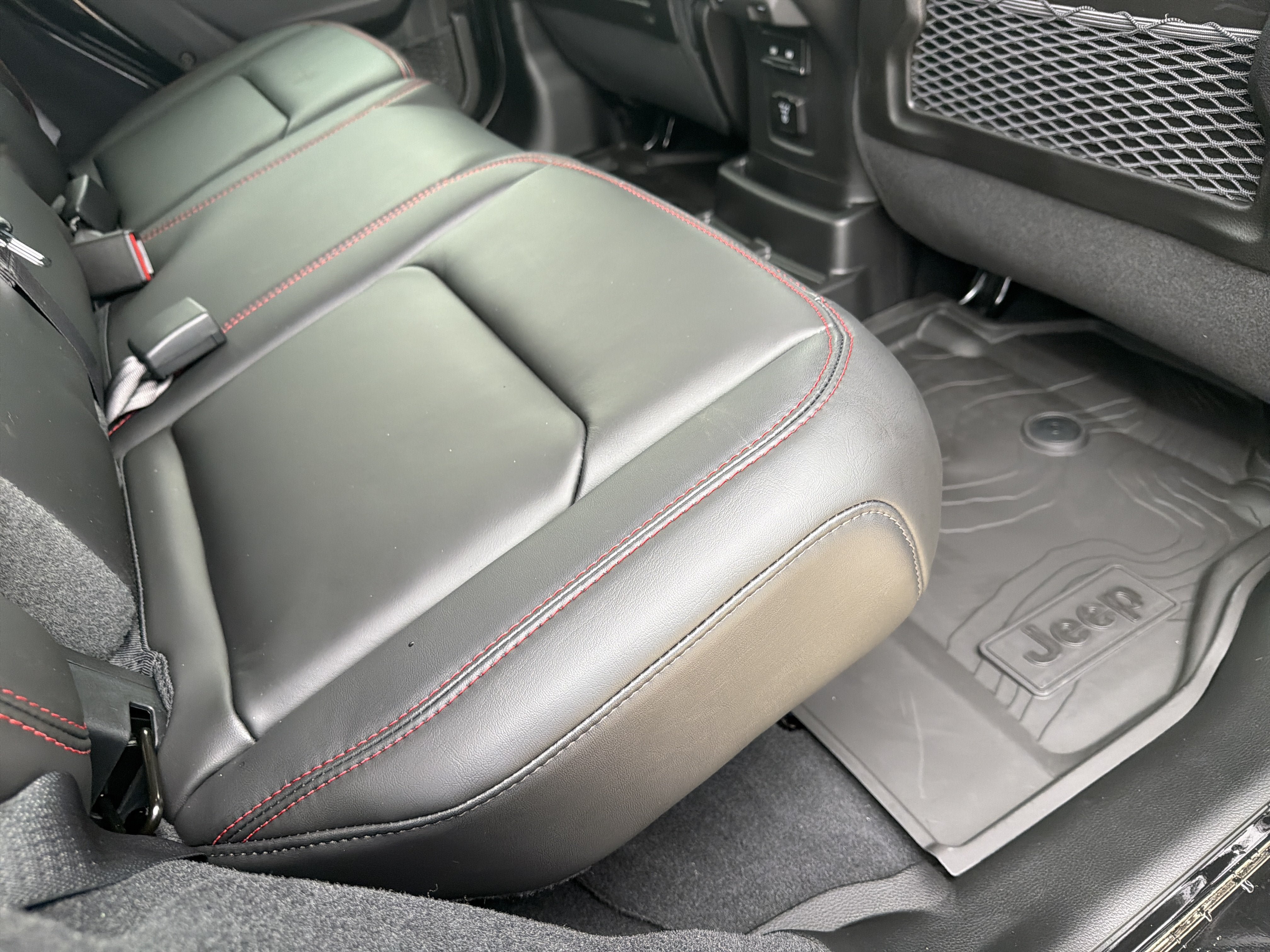 New 2026 Jeep Wrangler Unlimited Rubicon AWD/4WD image 26