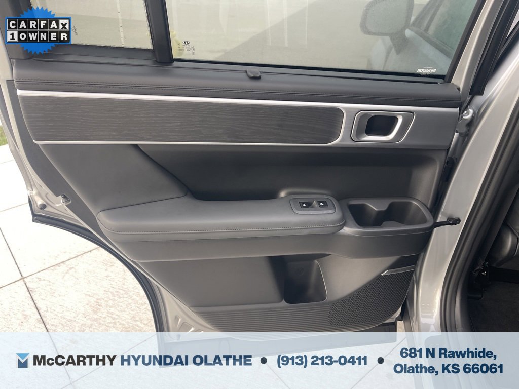 Used 2025 Hyundai Santa Fe Limited image 25