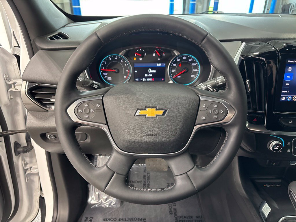 Used 2023 Chevrolet Traverse LT AWD/4WD image 12