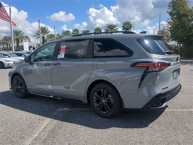 New 2026 Toyota Sienna XSE image 6