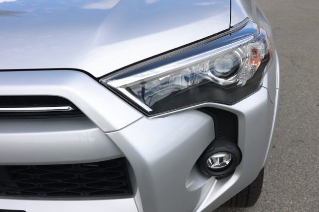 Used 2024 Toyota 4Runner SR5 image 10