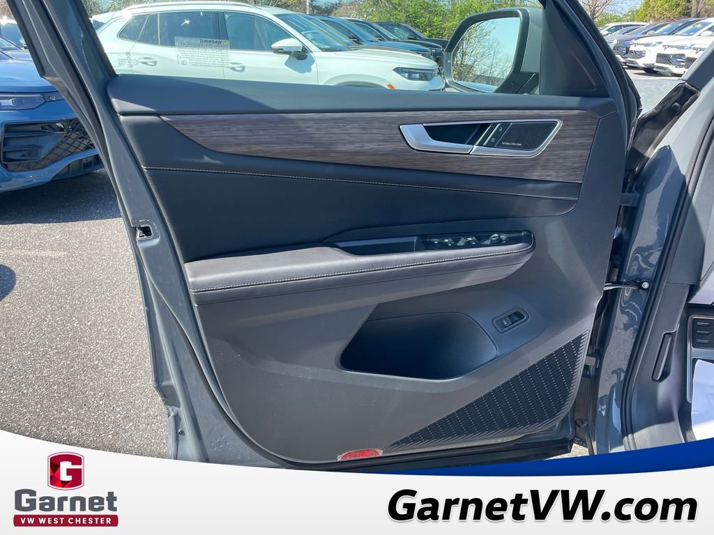 New 2026 Volkswagen Atlas SEL Premium R-Line image 10