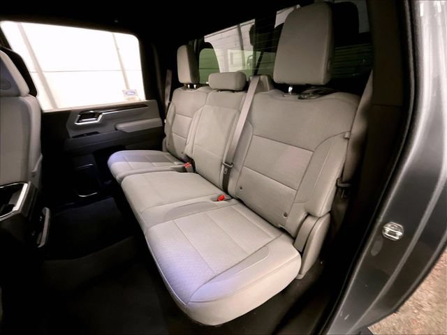 Used 2025 Chevrolet Silverado 2500 LT AWD/4WD image 25