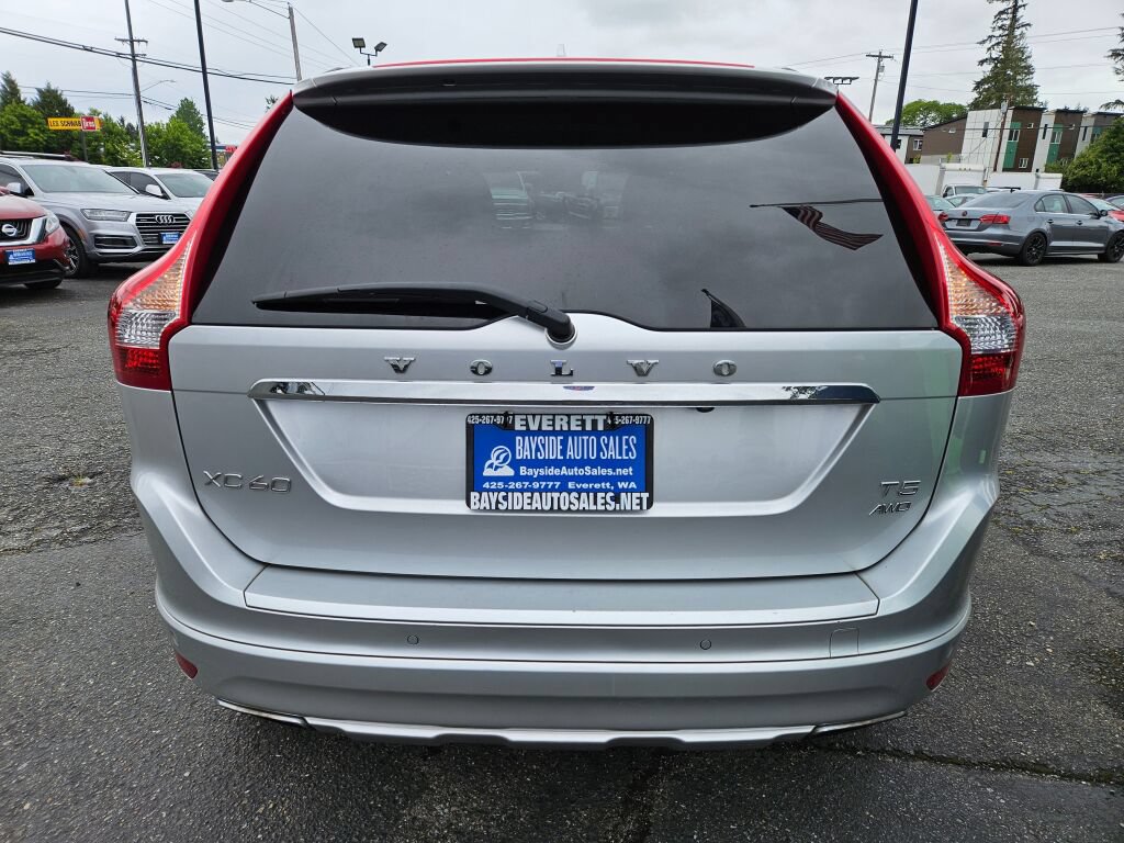 Used 2015 Volvo XC60 T5 AWD/4WD image 4