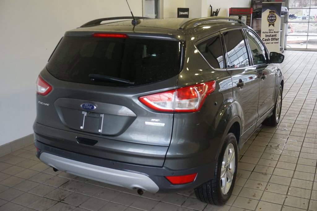 Used 2016 Ford Escape SE w/ Equipment Group 201A image 13