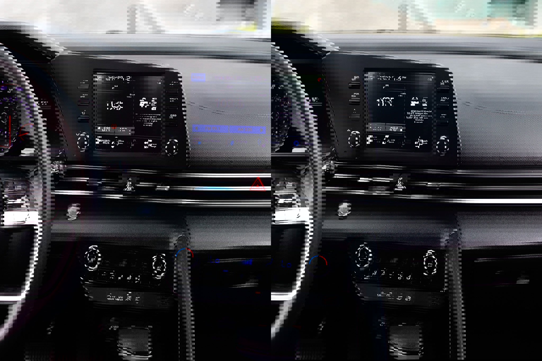 Used 2023 Hyundai Elantra SEL image 39