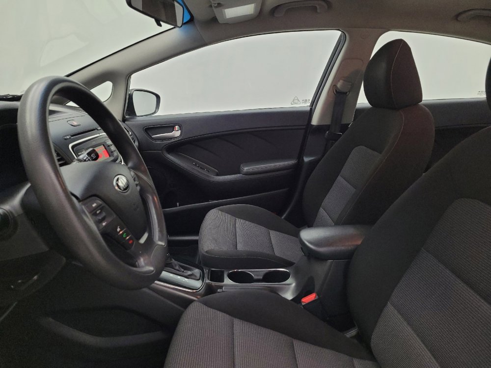 Used 2017 Kia Forte LX image 17