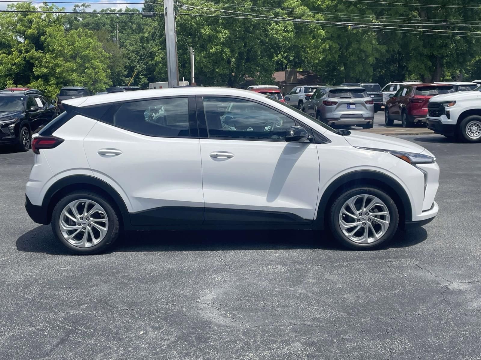 New 2027 Chevrolet Bolt LT FWD image 22