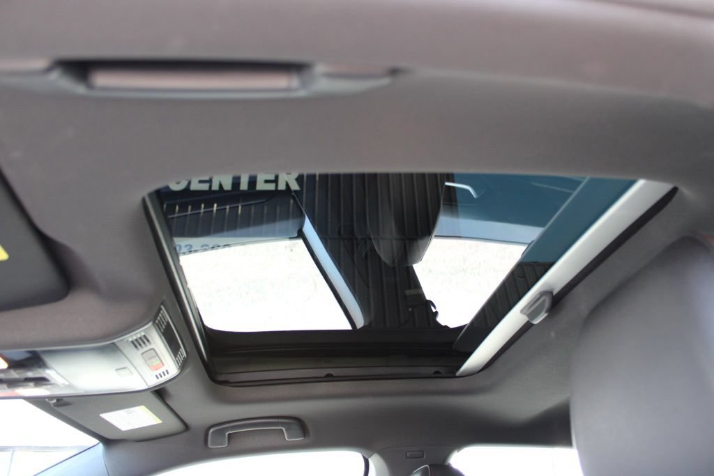 Used 2025 Volkswagen Jetta GLI Autobahn FWD image 15