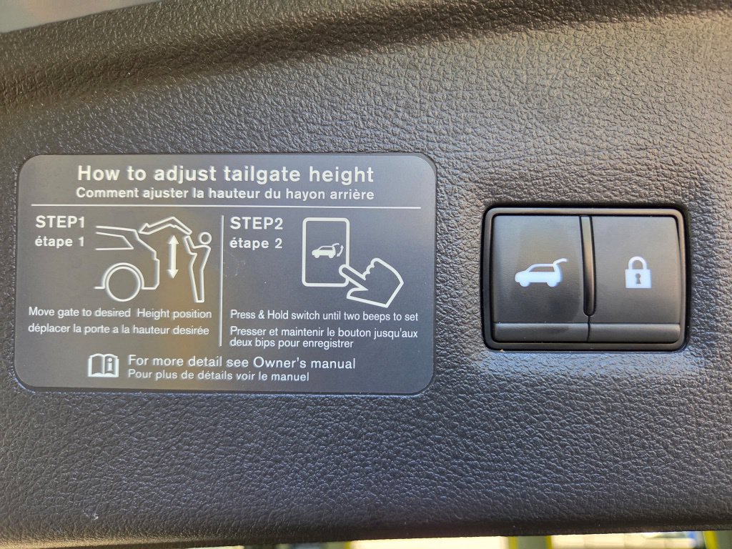 Used 2024 INFINITI QX55 Luxe w/ Cargo Package AWD/4WD image 14
