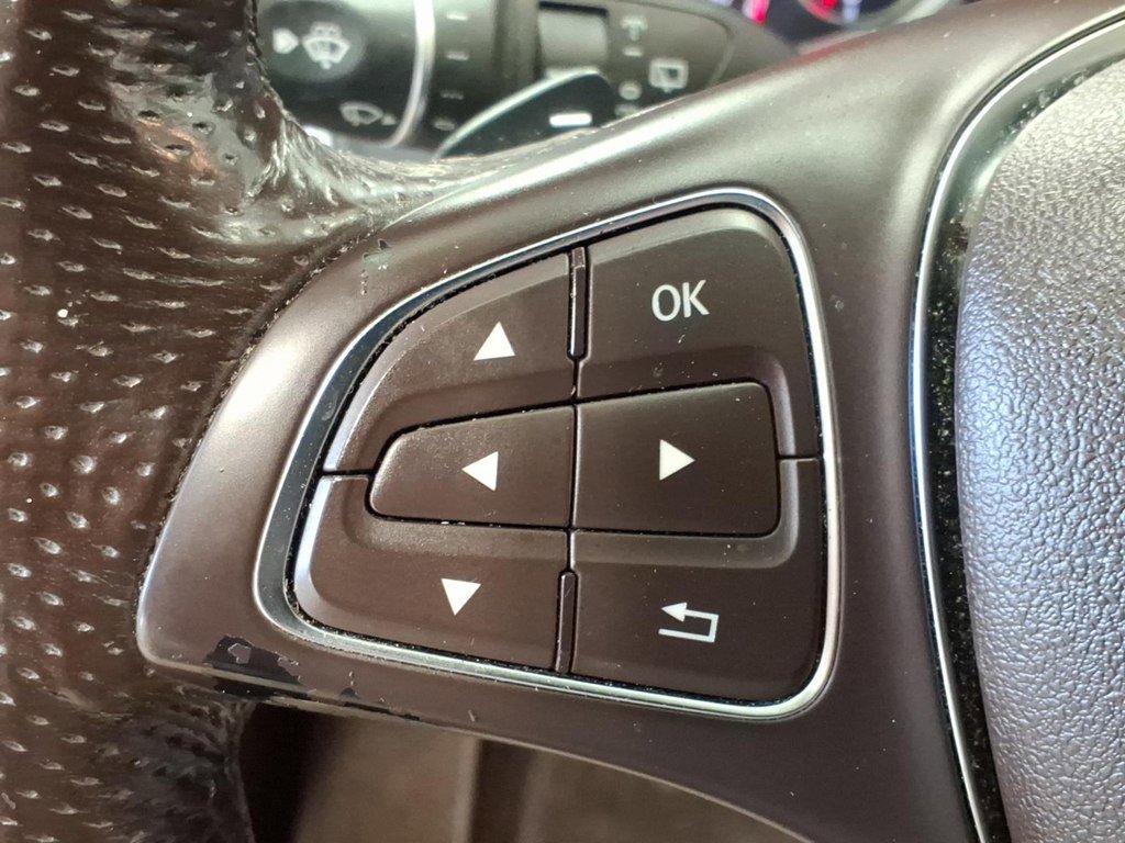 Used 2018 Mercedes-Benz GLE 43 AMG 4MATIC image 11
