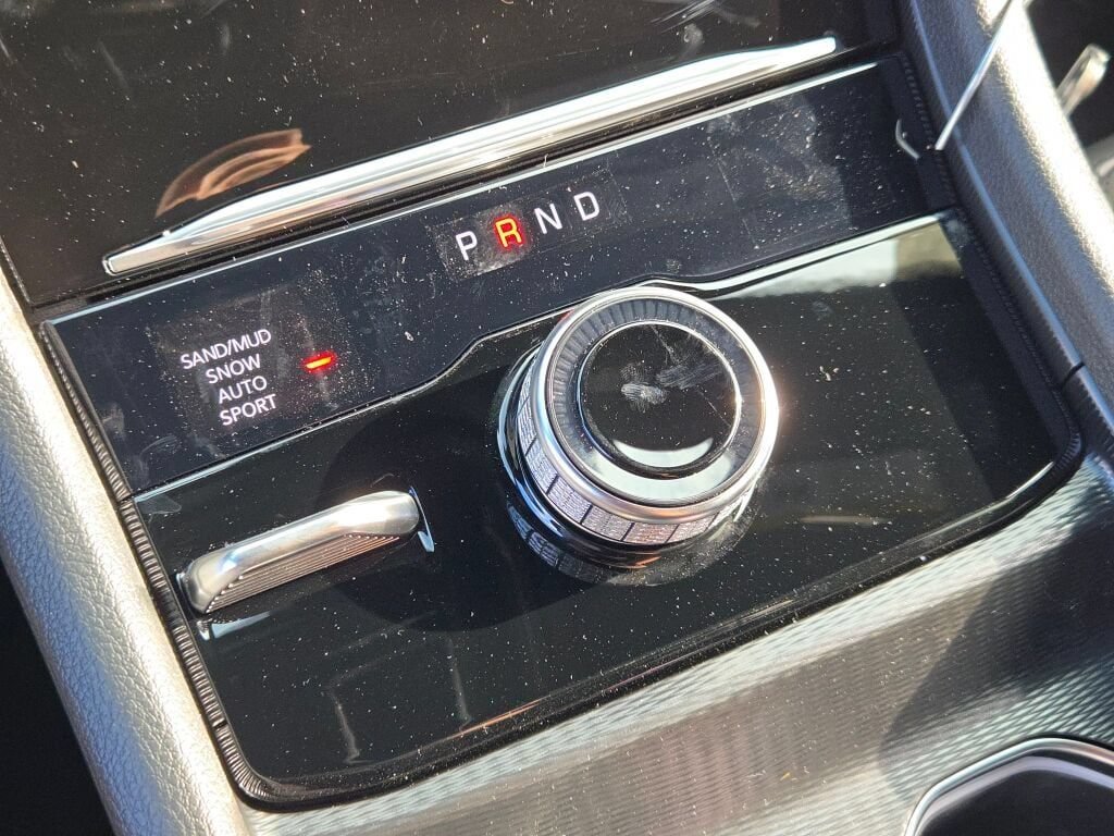 New 2026 Jeep Grand Cherokee Altitude AWD/4WD image 33