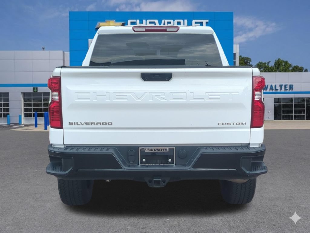 Used 2022 Chevrolet Silverado 1500 Custom Trail Boss AWD/4WD image 5