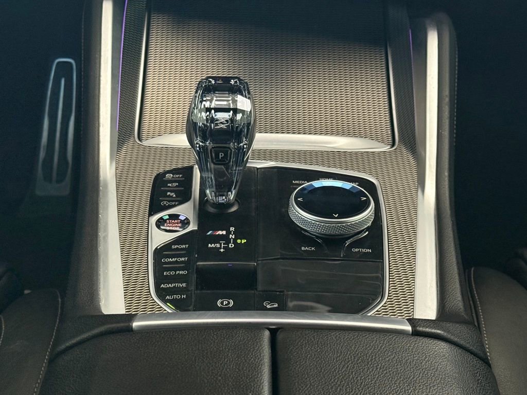 Used 2020 BMW X6 M50i w/ Premium Package image 16